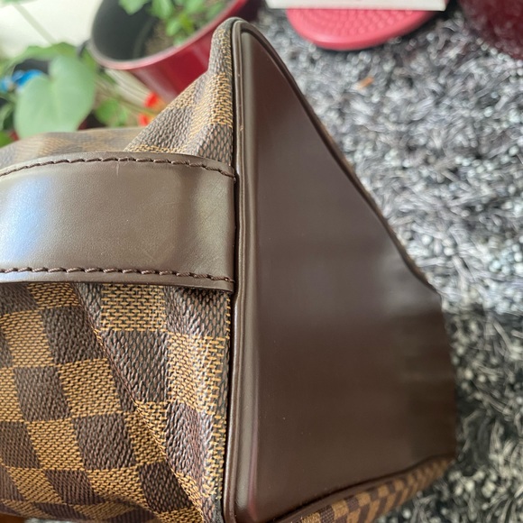 Louis Vuitton Damier Ebene Canvas Chelsea Bag - Picture 3 of 13